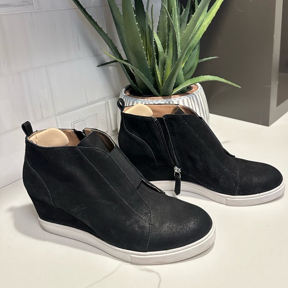 Shoes - Linea Paolo Felicia Wedge Sneaker-Size 10